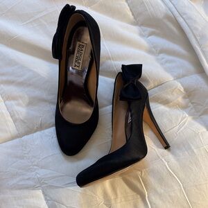 Badgley Mischka Black Heels with Elegant Bow